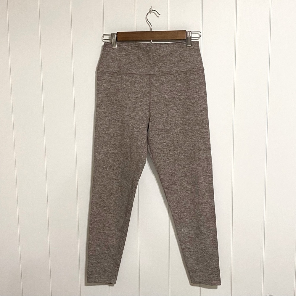 SAGE Collective cropped leggings size M